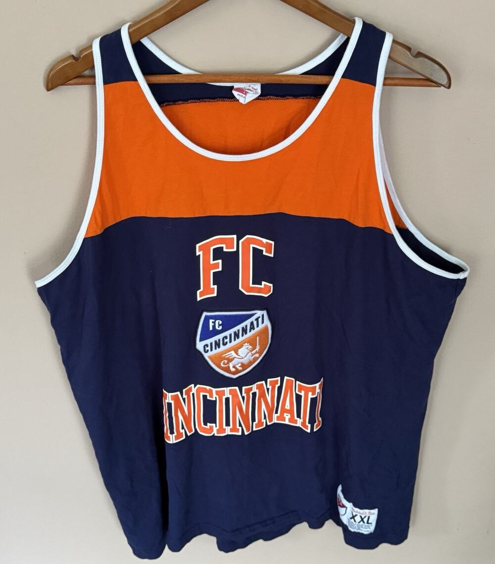 Men’s Mitchell And Ness FC CINCINNATI Blue Team Logo Tank Top XXL